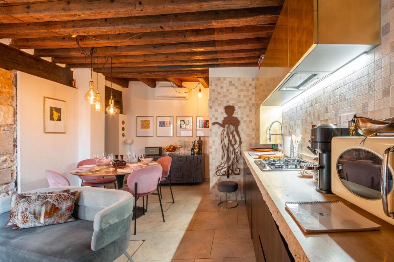 Casa Manina Sul Ponte - Your Private Canal View Venedik Dış mekan fotoğraf