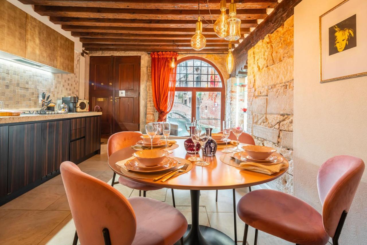 Casa Manina Sul Ponte - Your Private Canal View Venedik Dış mekan fotoğraf