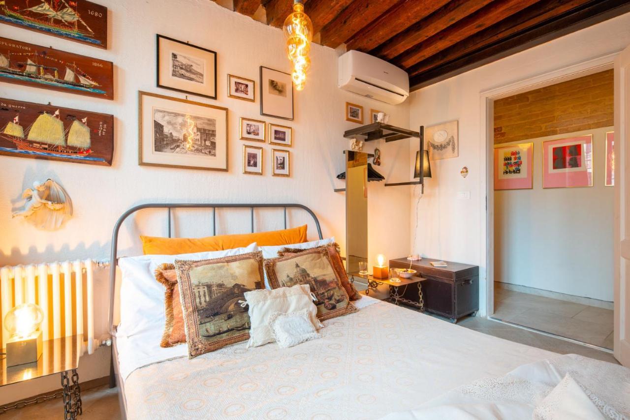 Casa Manina Sul Ponte - Your Private Canal View Venedik Dış mekan fotoğraf