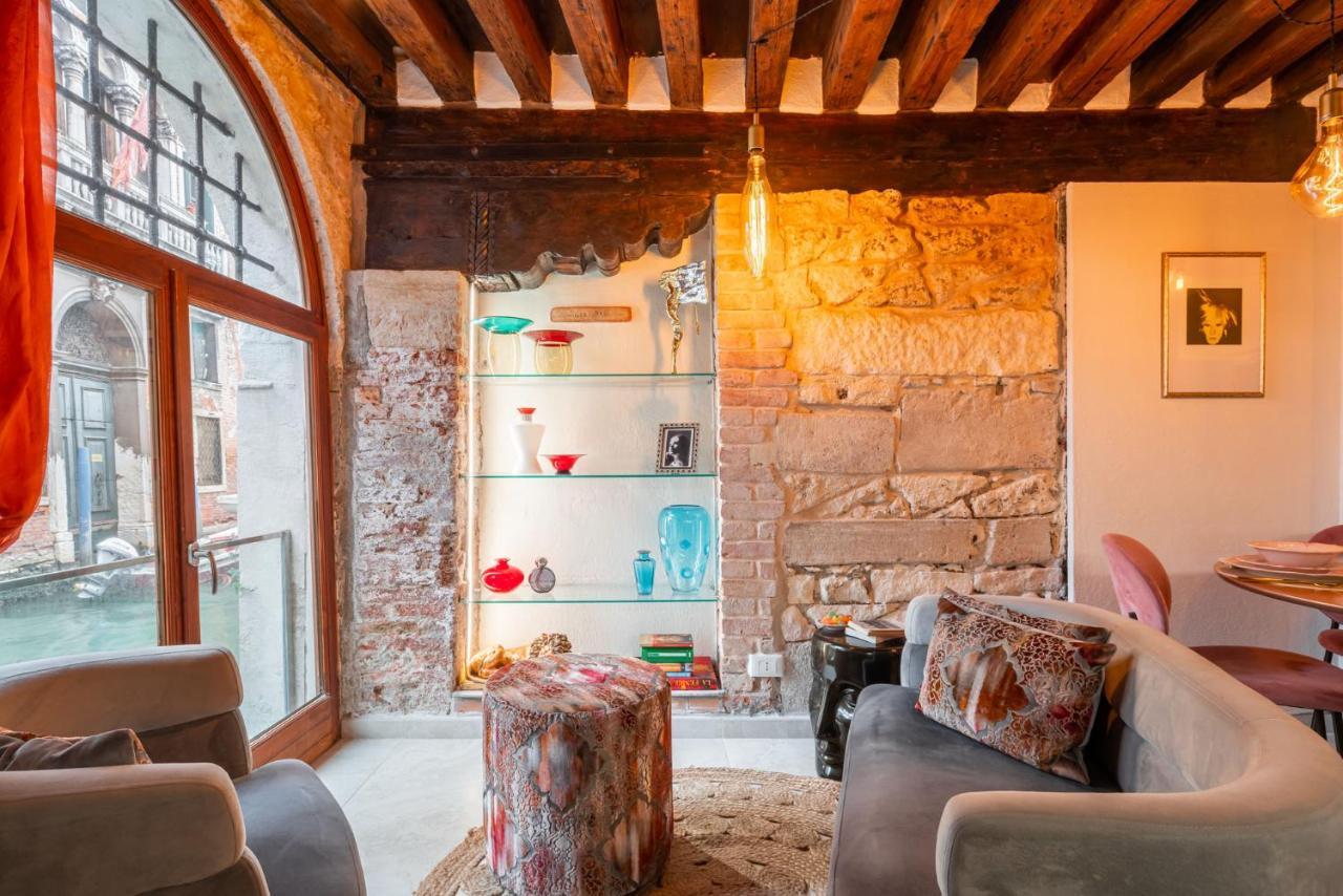 Casa Manina Sul Ponte - Your Private Canal View Venedik Dış mekan fotoğraf