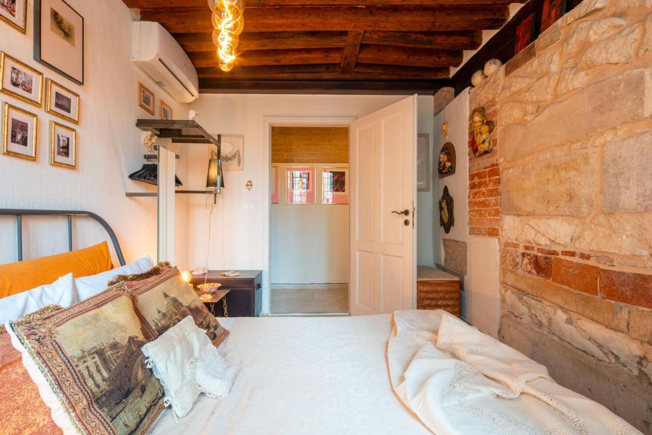 Casa Manina Sul Ponte - Your Private Canal View Venedik Dış mekan fotoğraf